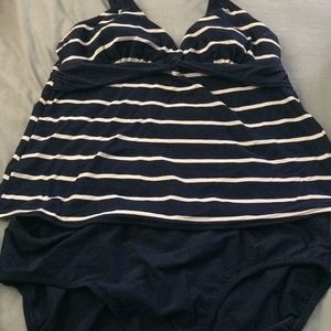 Swimsuit tankini top. Mid rise bottoms